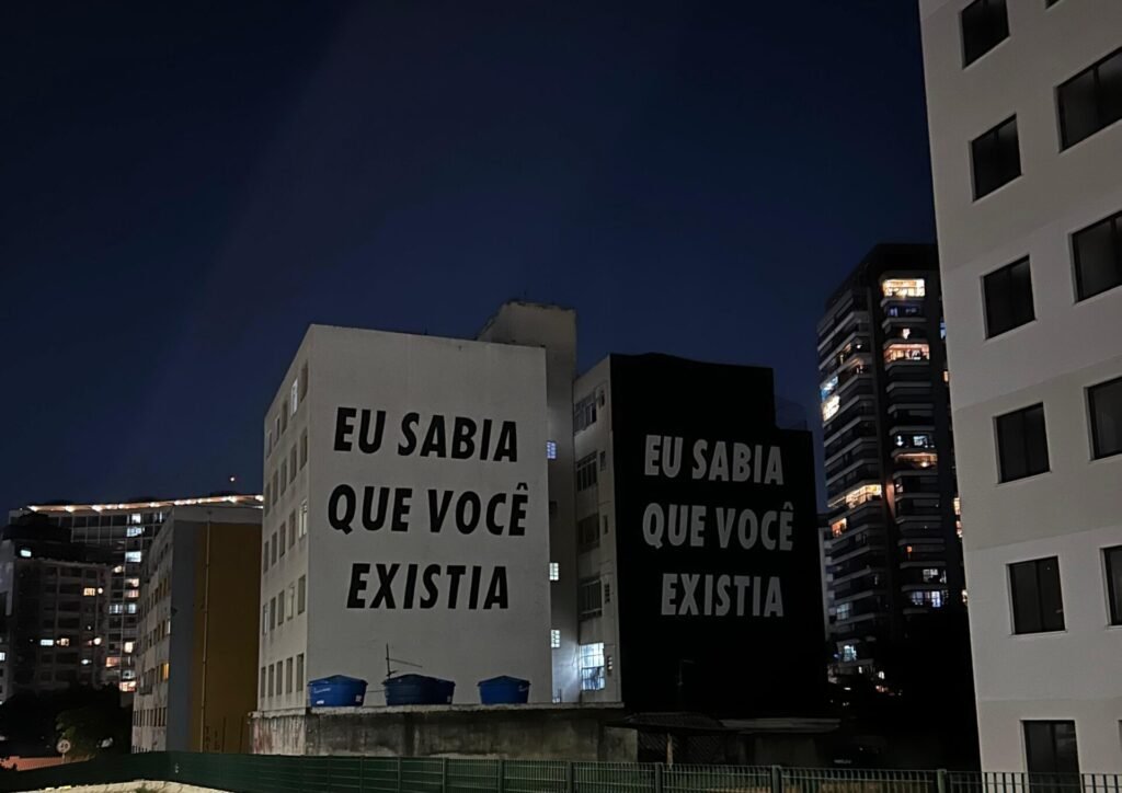 Arte urbana no Minhocão, em São Paulo